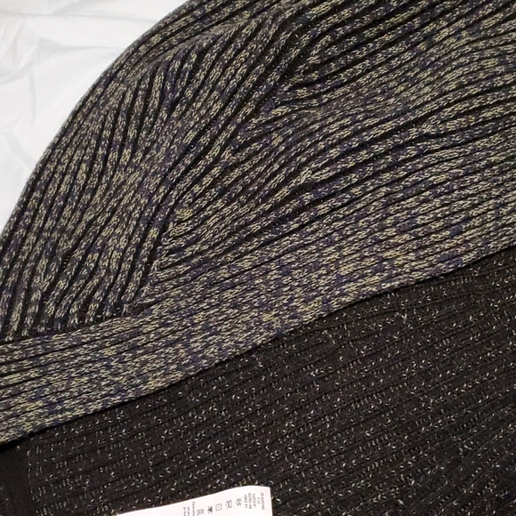 lululemon Cotton-Cashmere Blend Sweater Wrap - Picture 7 of 8